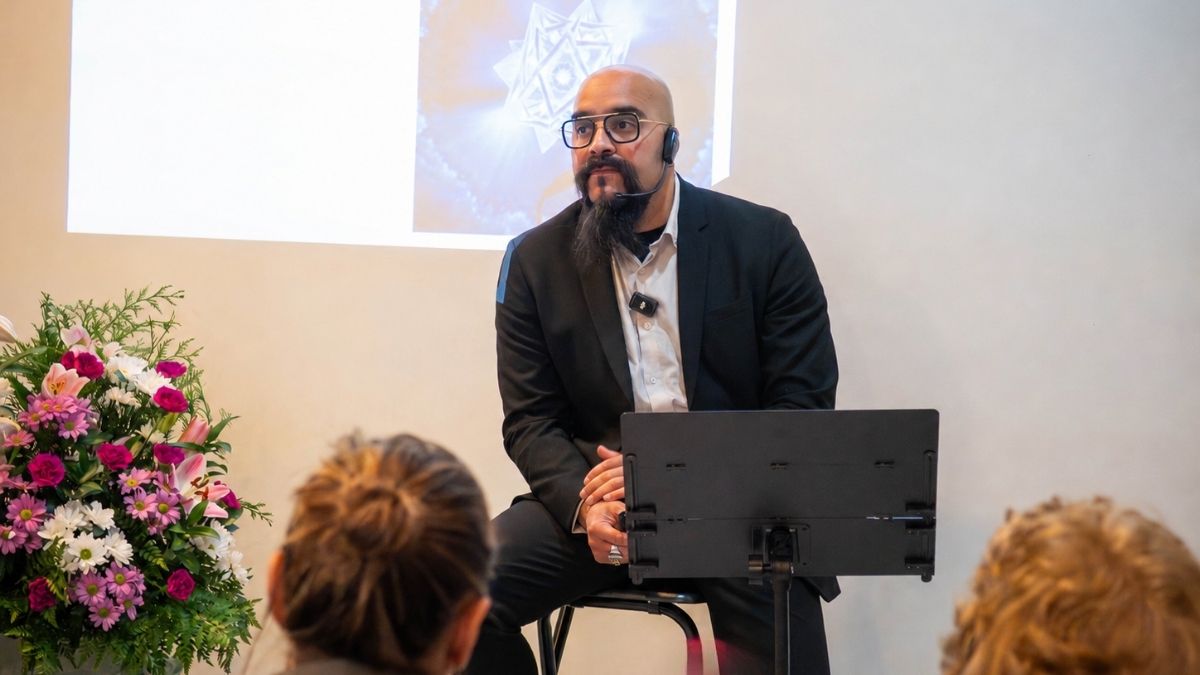 Hernán durante una colaboración